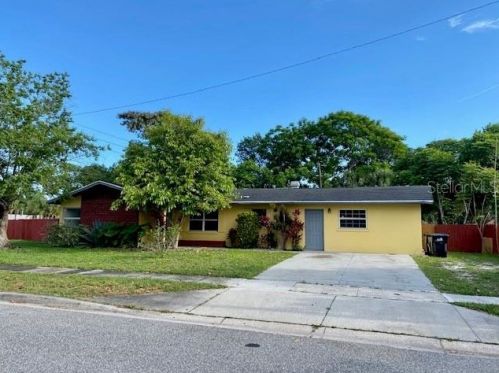 7503 Eucalyptus St, Orlando, FL 32807-8633