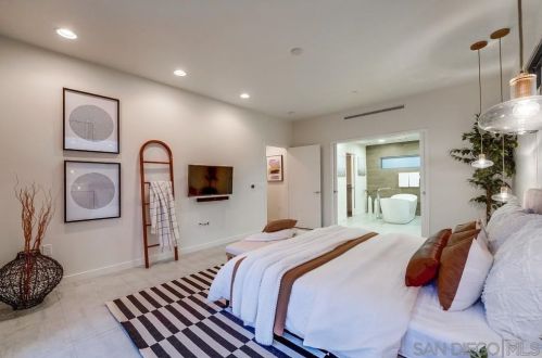 311 Upas St, San Diego CA 92103-5131 exterior