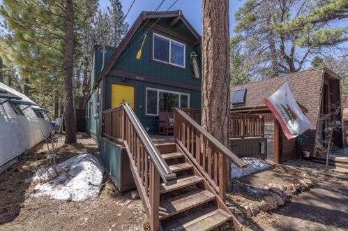 42569 Willow Ave, Big Bear CA  exterior