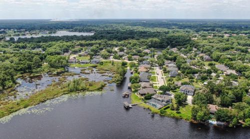 654 Caledonia Pl, Sanford, FL 32771-6403