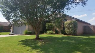 10321 Aberdeen Dr, Yukon, OK 73099-7690