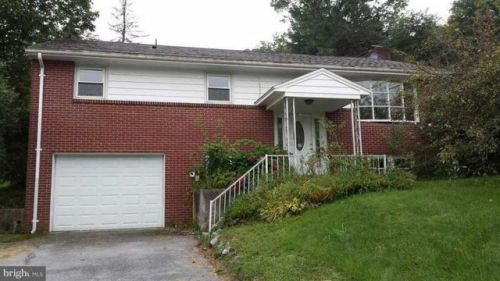 250 Clark Rd, Swatara, PA 17033-2116