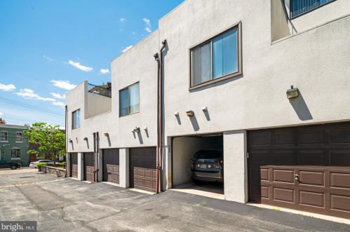 855 28th St, Philadelphia PA  19130-1227 exterior