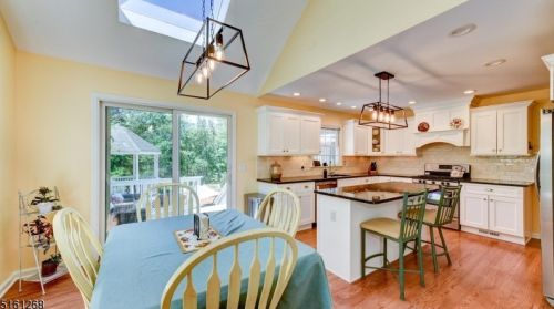 13 Buchannan Way, Flemington NJ  08822-3205 exterior