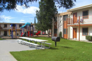 1501 Lomaland Dr, El Paso TX  79935-4272 exterior