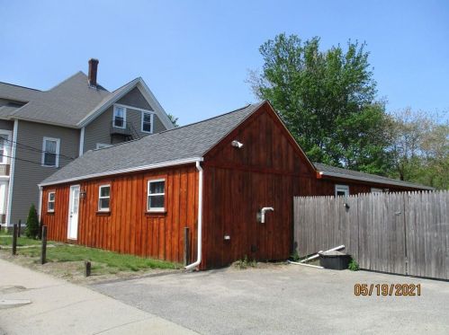 70 Main St, Glocester, RI 02859-3137