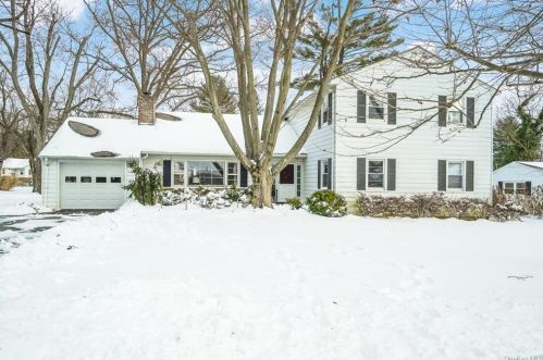 42 Avondale Rd, White Plains NY  10605-4641 exterior