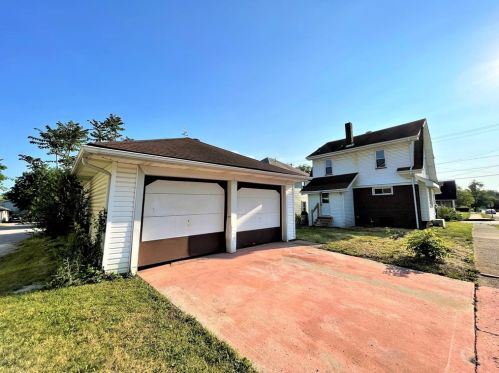 720 Mercer St, New Castle PA  16101-2333 exterior