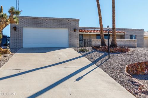 3950 Coral Reef Dr, Lake Havasu City, AZ 86406-4511