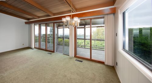 1933 Asilomar Dr, Oakland CA  94611-2309 exterior
