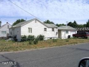 712 Nob Hill Blvd, Yakima, WA 98902-5523
