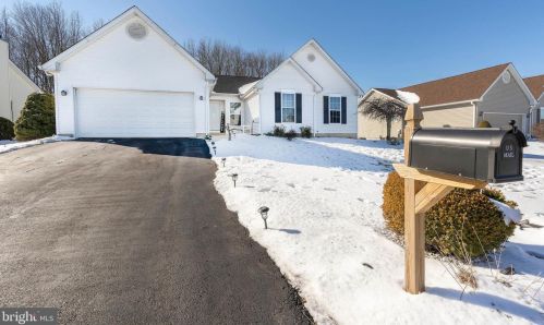 213 Niobrara Ln, Bear, DE 19701-4805