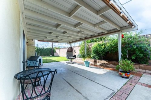 6155 Goshen St, Simi Valley CA 93063-3723 exterior