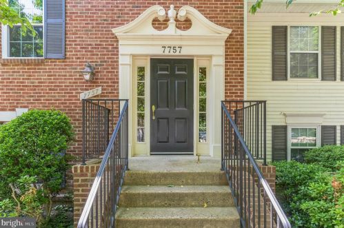 7757 New Providence Dr, Falls Church, VA 22042-4406