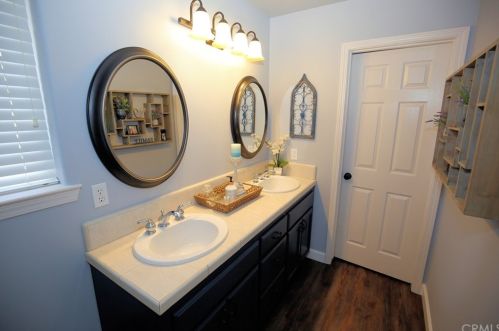 1095 Megan Ct, Templeton CA  93465-4051 exterior