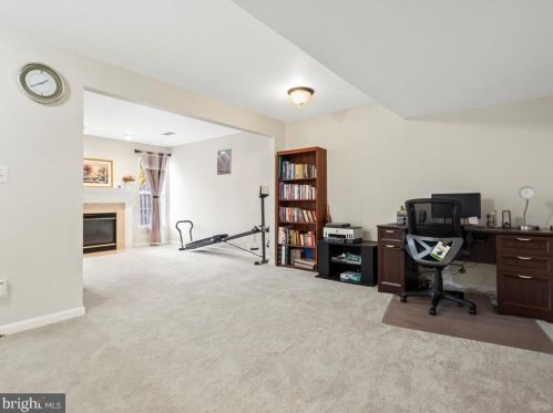 11740 Batley Pl, Woodbridge VA  22192-8403 exterior