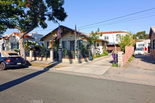 1325 11th St, Long Beach, CA 90813-3703