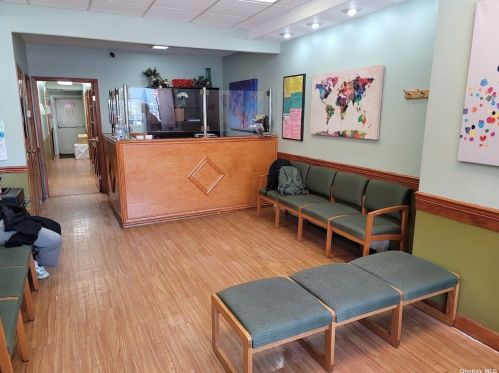 86-04 117th St, Jamaica, NY 11418-1469