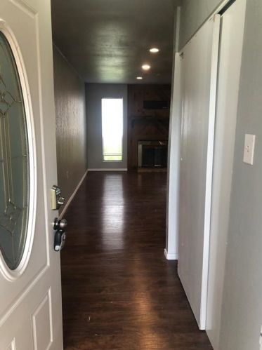 204 Windmere Cir, Denton, TX 76210-2759
