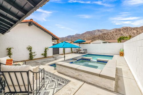 52170 Avenida Ramirez, La Quinta CA  92253-5228 exterior