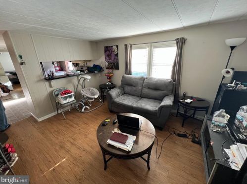 808 Bertwood Ave, Gloucester NJ  08030-2212 exterior