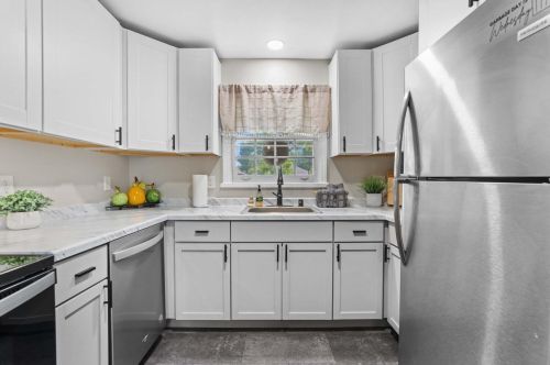 1258 9 St, Green Bay WI 54304-3258 exterior