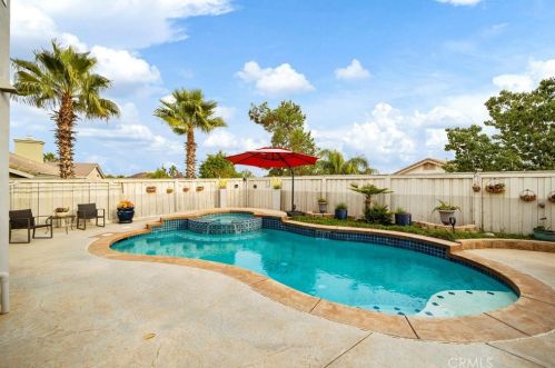 29416 Sunharbor Ct, Lake Elsinore CA  92530-7225 exterior