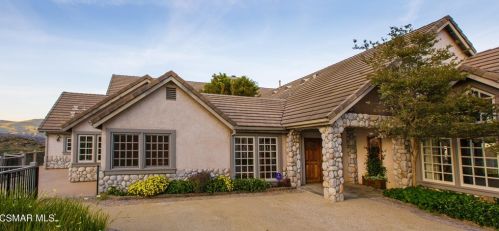 10300 Lilac Ln, Simi Valley, CA 93063-4933