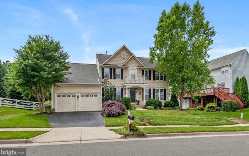 203 Wild Turkey Way, Leesburg, VA 20175-2506