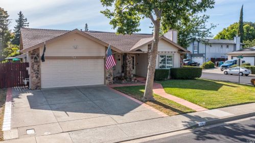754 Tulare, Vacaville CA  95687-6250 exterior