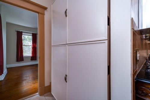 715 Fred Shuttlesworth Cir, Cincinnati OH 45229-2113 exterior