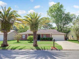 10834 Crosstie Rd, Jacksonville, FL 32257-3676