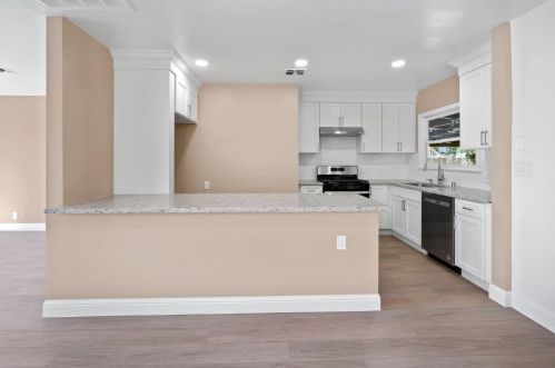 1312 Stockton Ave, Modesto CA  95358-2343 exterior