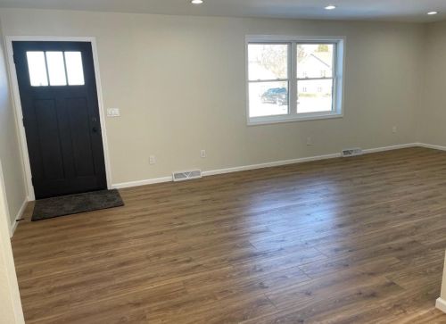 705 Prairie Hills Dr, Dodgeville, WI 53533-1672