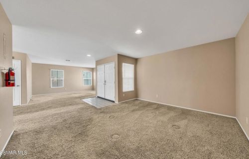 45104 18th St, Lancaster CA  93534-2046 exterior