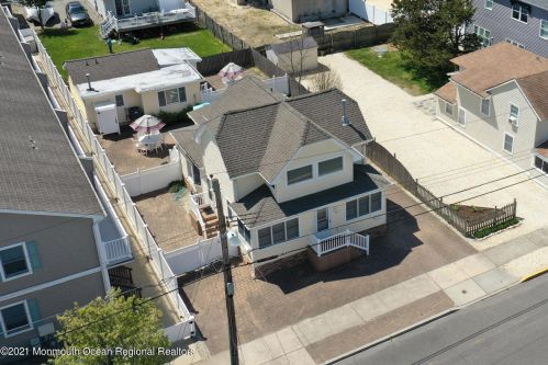 100 Vance Ave, Lavallette, NJ 08735-2241