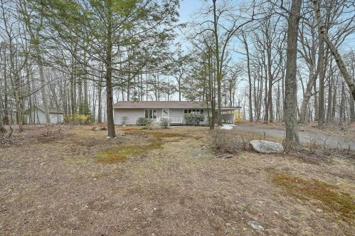 37 Emperor Ln, Montgomery NY  12549-1919 exterior