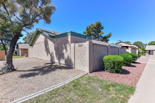 18014 45th Ave, Glendale, AZ 85308-1645