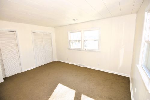 911 Broadway St, Mishawaka IN  46545-5933 exterior