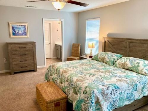 352 Park Ave, Defuniak Springs FL  32435-2611 exterior