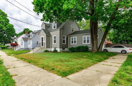 160 Woodside Ave, Bridgeport, CT 06606-2317