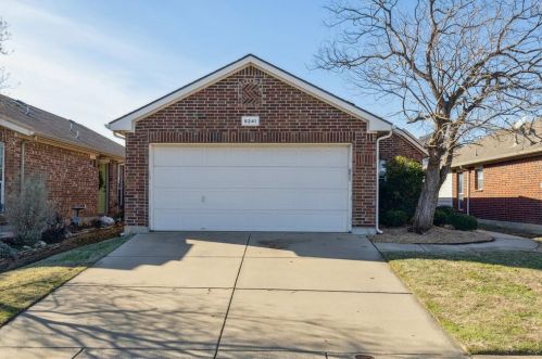 6241 Adonia Dr, Fort Worth, TX 76131-1320