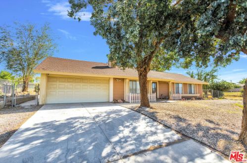 16175 Westland Dr, Victorville, CA 92395-9072