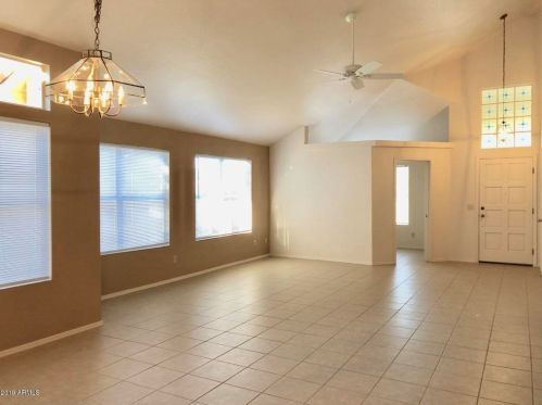 2231 Lakecrest Dr, Gilbert, AZ 85234-2864