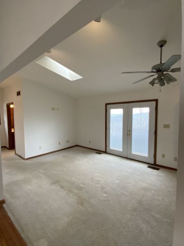 250 Clifton Ave, Newport, KY 41071-2718