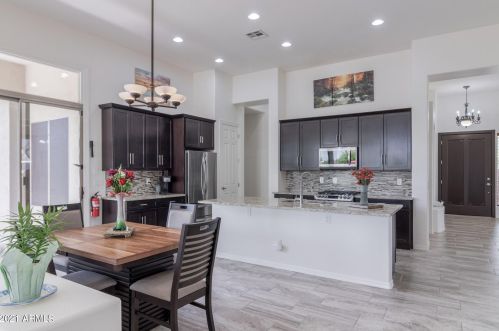 4805 Lonesome Trl, Cave Creek AZ  85331-4538 exterior