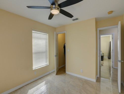 672 Carriage Lk Way, Vero Beach FL 32968-9480 exterior