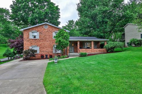 15 Marian Dr, Newport, KY 41075-1254
