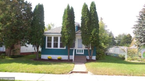 614 8th St, Brainerd, MN 56401-2608