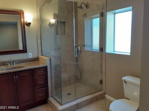 5752 Monte Cristo Ave, Glendale AZ 85306-2230 exterior